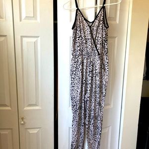 Snow leopard soft jumpsuit